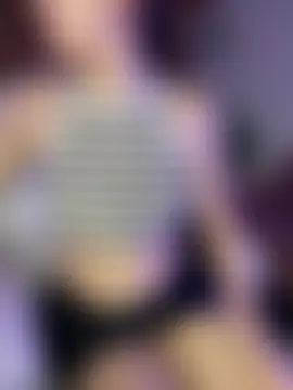 Valentina_pink18 élő chatszobája