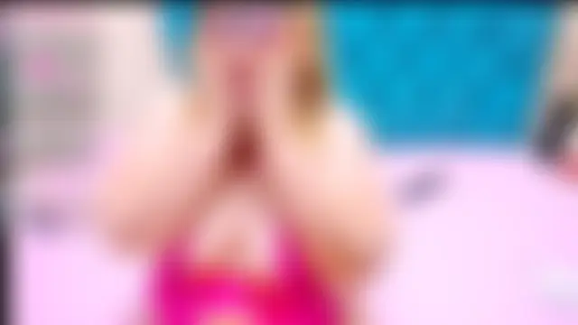 Nayla_Garner élő chatszobája