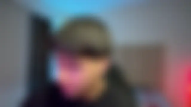 CHRIS_MORGAN1n Live chat-huone