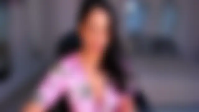 LucyCarter1 Adlı Modelin Canlı XXX Sohbeti