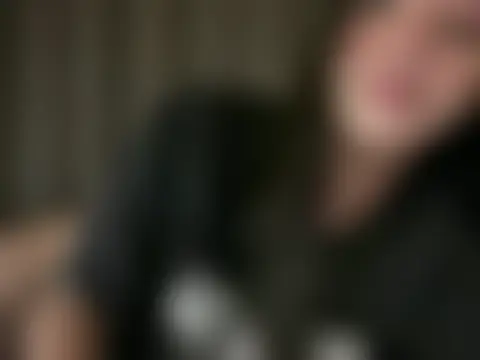 kat_mire Pertunjukan Webcam