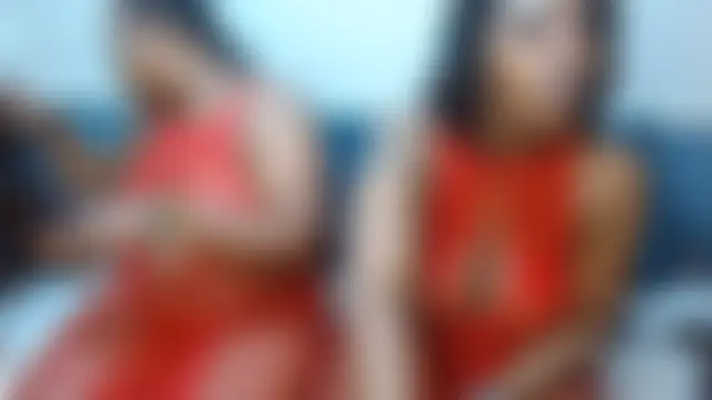 Pertunjukan Kamera Web NaughtySisters