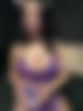 Rakiyahcharms' Live Chat Room