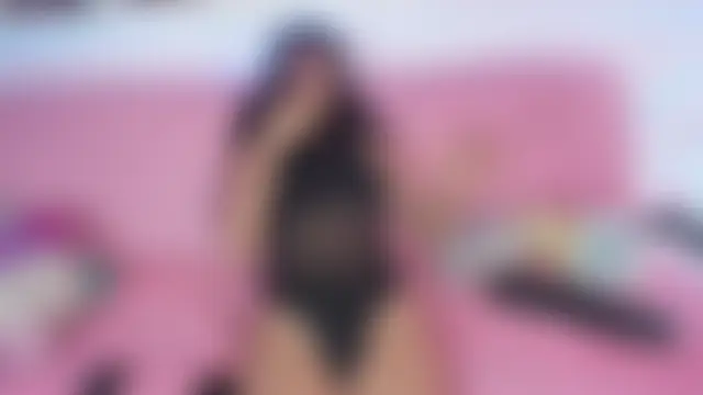 Онлайн чат MaxineDoll