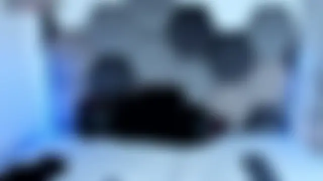 Cloy_Areo – Naživo chatovacia miestnosť