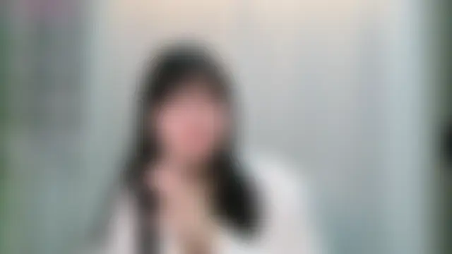 -Yuko- Adlı Modelin Canlı Sohbet Odası