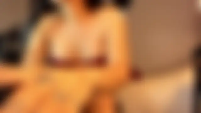 Tanya_Scott Pertunjukan Webcam