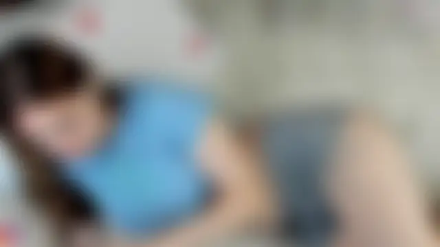 غرفة دردشة AprilinAlba المباشرة