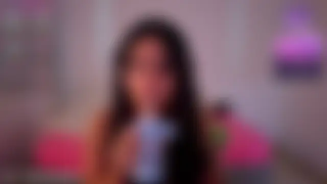 Lovelyamyy Adlı Modelin Canlı XXX Sohbeti