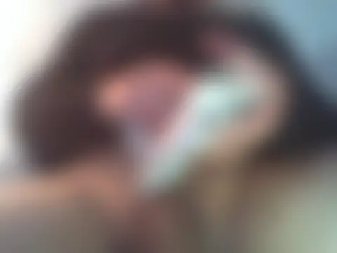 MLis27664@xh: διαδικτυακό σόου στην κάμερα