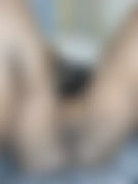 SquirtQueen16's Live Chat Room
