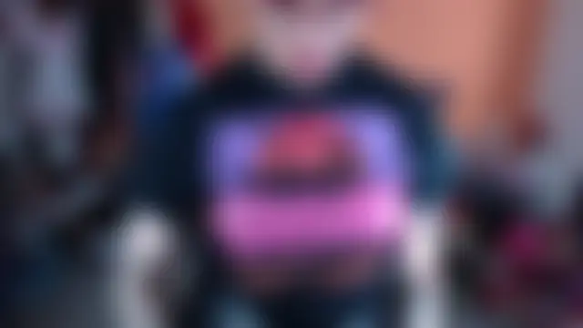 חדר צ'אט בשידור חי של MissMiia2