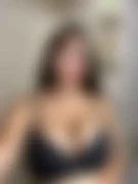 SexyFatHugeCock 网络视讯表演
