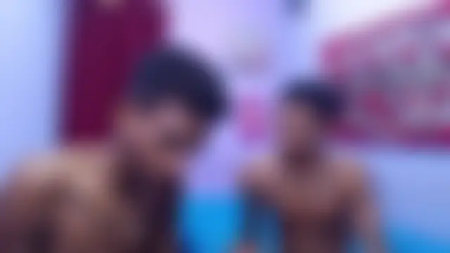 Pokazy przed kamerką – black_twinks