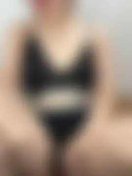 ZyKbaeseductive Adlı Modelin Canlı XXX Sohbeti