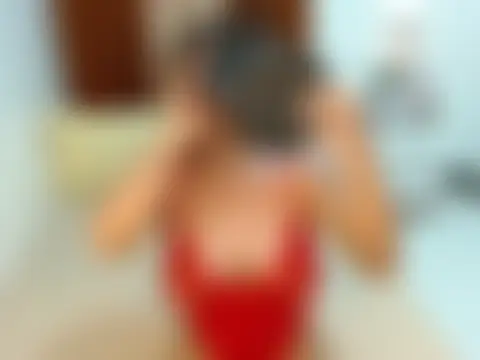 Ara_Cumms Pertunjukan Webcam