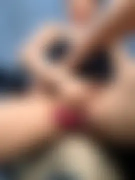passionate_sluts Show in webcam
