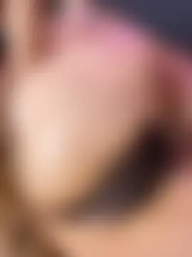 isabella_hairy Show in webcam