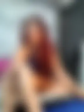 Scarlet_curly8a's Webcam Show