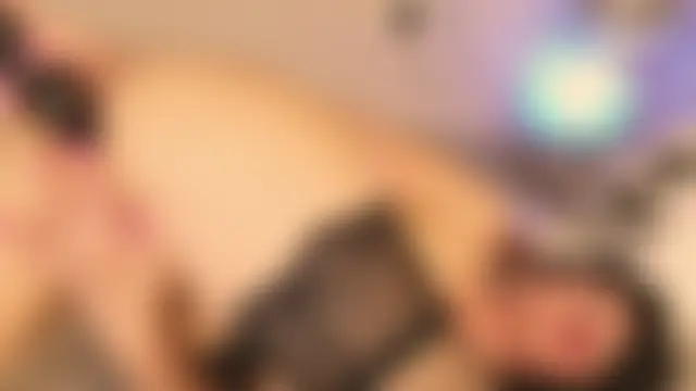 NaomiBlack35's Live Chat Room