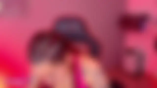 samantha_tattu élő chatszobája