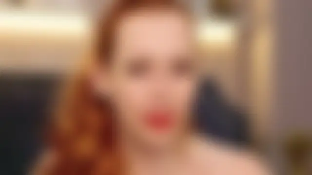 Evie_Berret Adlı Modelin Canlı Sohbet Odası