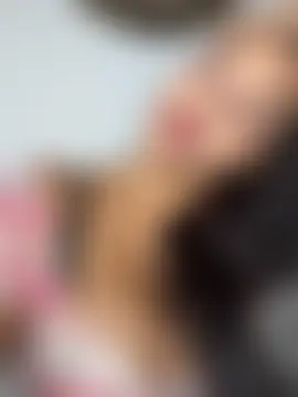Chat soba uživo modela Sara-77