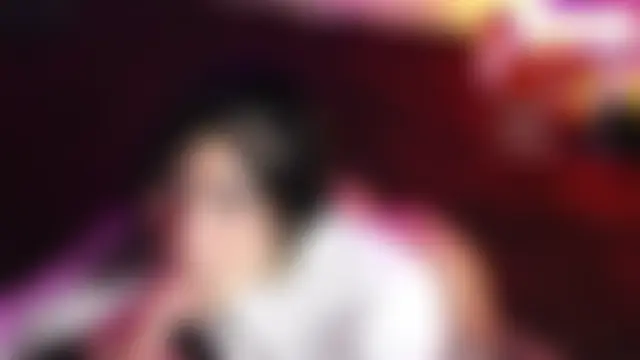 yourtoybella's Live Chat Room