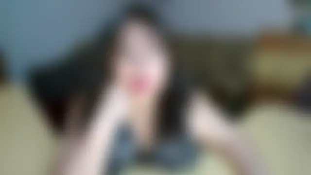 Lucretia_Goldi_ Ruang Obrolan Langsung