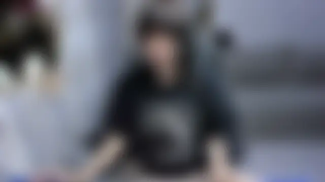 MistyDark লাইভ চ্যাট রুম