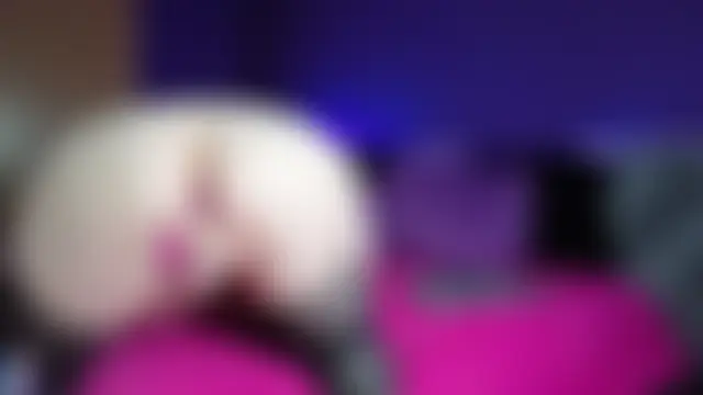 Milla4you_'s Live Chat Room
