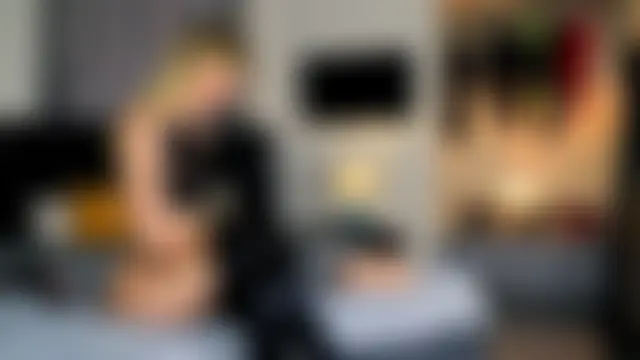 InvitingTina: δωμάτιο απευθείας συνομιλίας