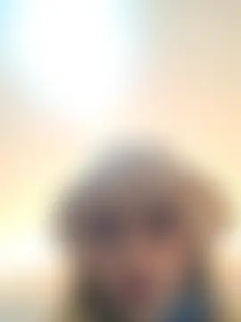 Sharlott_3's Live Chat Room