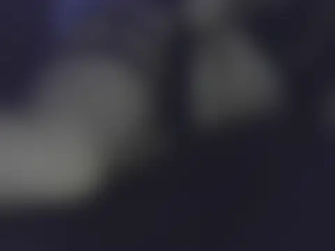 Gnnnnnn000 Adlı Modelin Canlı Sohbet Odası