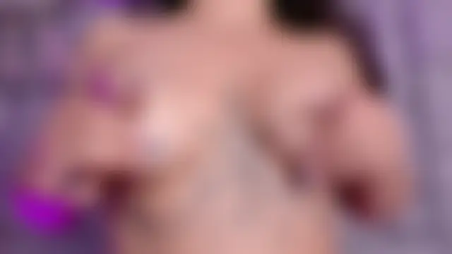 Ayla_Han élő chatszobája