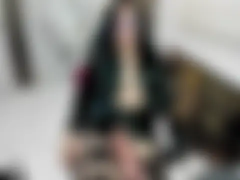 חדר צ'אט בשידור חי של queen_findom1