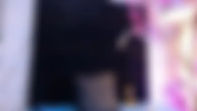 חדר צ'אט בשידור חי של rouxinferno_cr