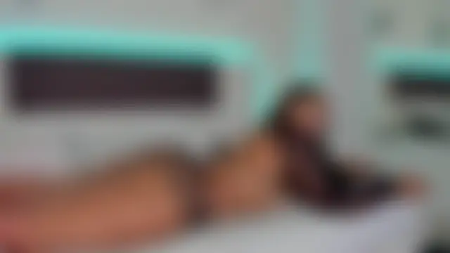 Sky_Loren Cameră chat live