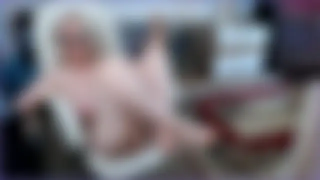 EllyBigBoobs Ruang Obrolan Langsung
