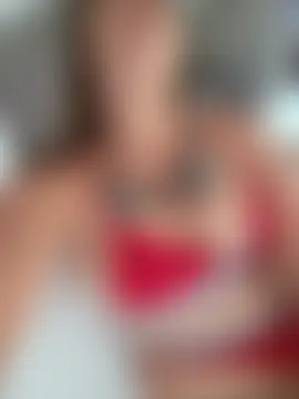 Luna_Lynn – Naživo chatovacia miestnosť