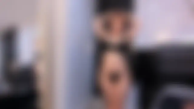 Celeste_Noirr élő chatszobája