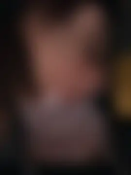 Emily_99 Adlı Modelin Canlı Sohbet Odası