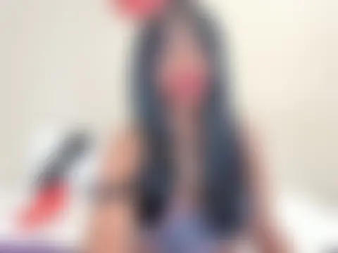 AfricanSquirtingQueen Adlı Modelin Canlı Sohbet Odası