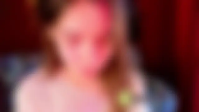 Evi_Brook লাইভ চ্যাট রুম