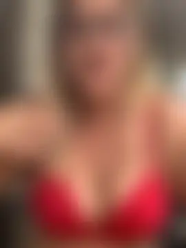NikkiBlisss 现场聊天室