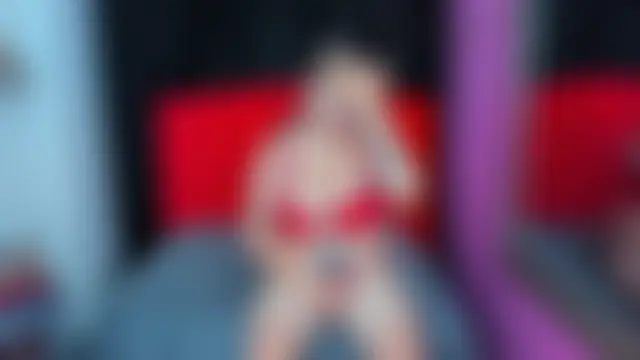 ScarletBigTitties Live Chatraum