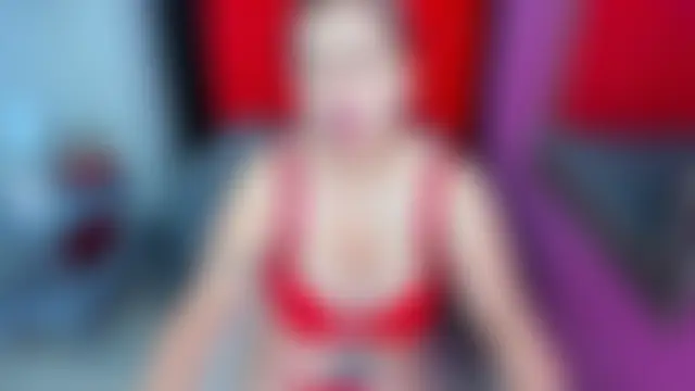 ScarletBigTitties' Live Chat Room