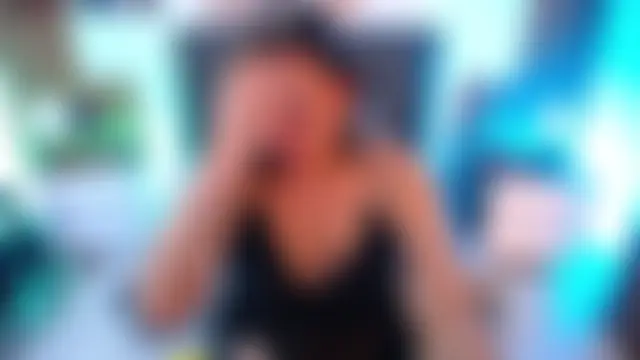 milfsecret69's Live Chat Room