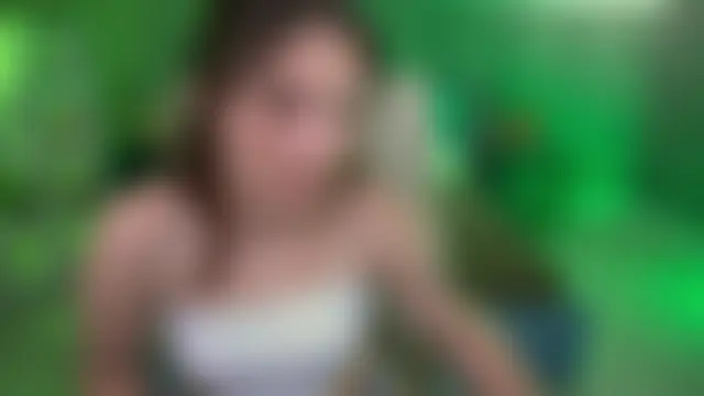 VikVikLove élő chatszobája