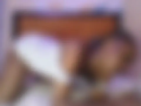 Ellaa_doll Adlı Modelin Canlı Sohbet Odası